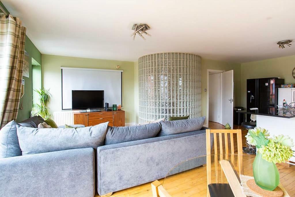 Spacious Belfast City Centre Duplex Apartment ภายนอก รูปภาพ