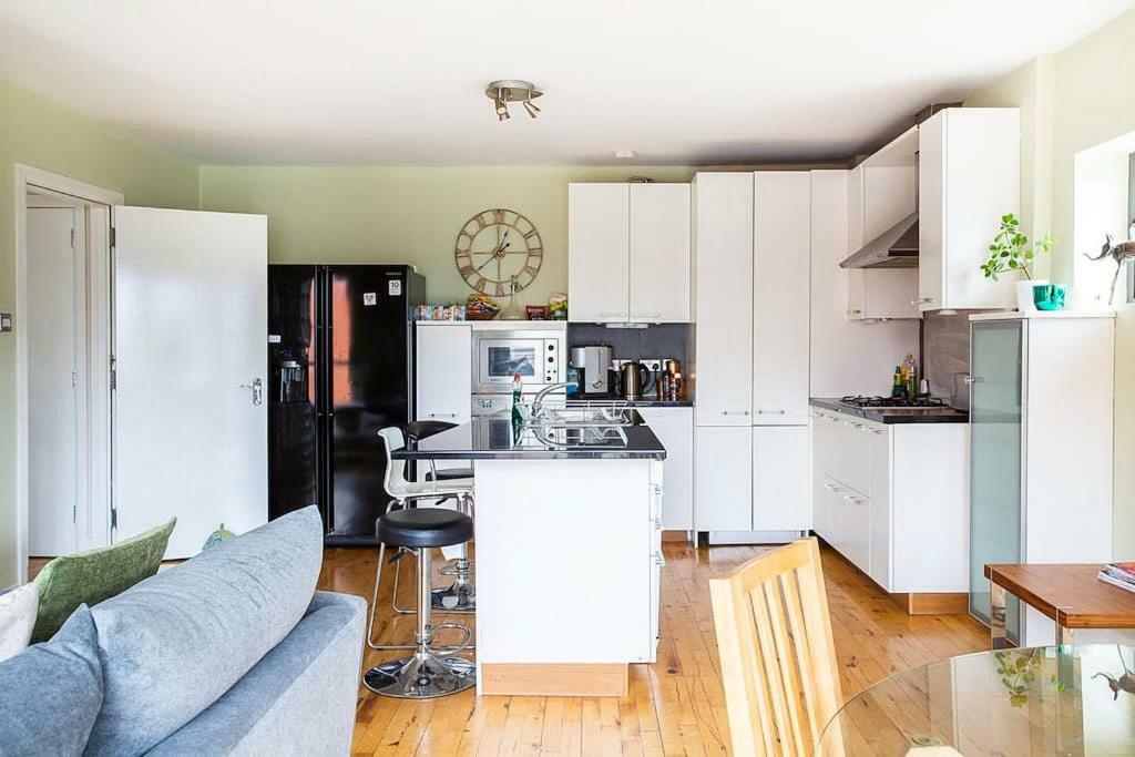 Spacious Belfast City Centre Duplex Apartment ภายนอก รูปภาพ