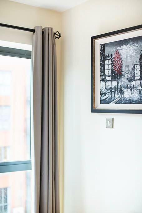 Spacious Belfast City Centre Duplex Apartment ภายนอก รูปภาพ
