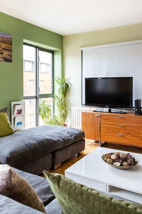 Spacious Belfast City Centre Duplex Apartment ภายนอก รูปภาพ